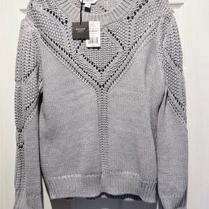 Modern Lux Women's Light Gray Knit Sweater
